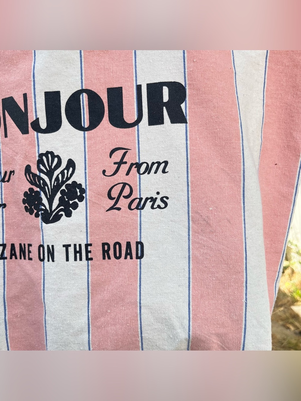 Sézane Bonjour Amour Tour Tote Bag. - Picture 5 of 14